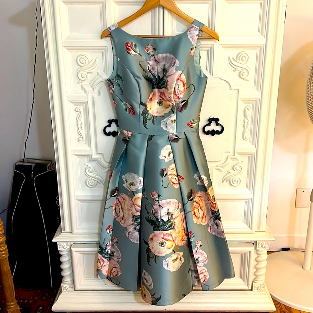 Beautiful Chi Chi London Party 🎉 Dress